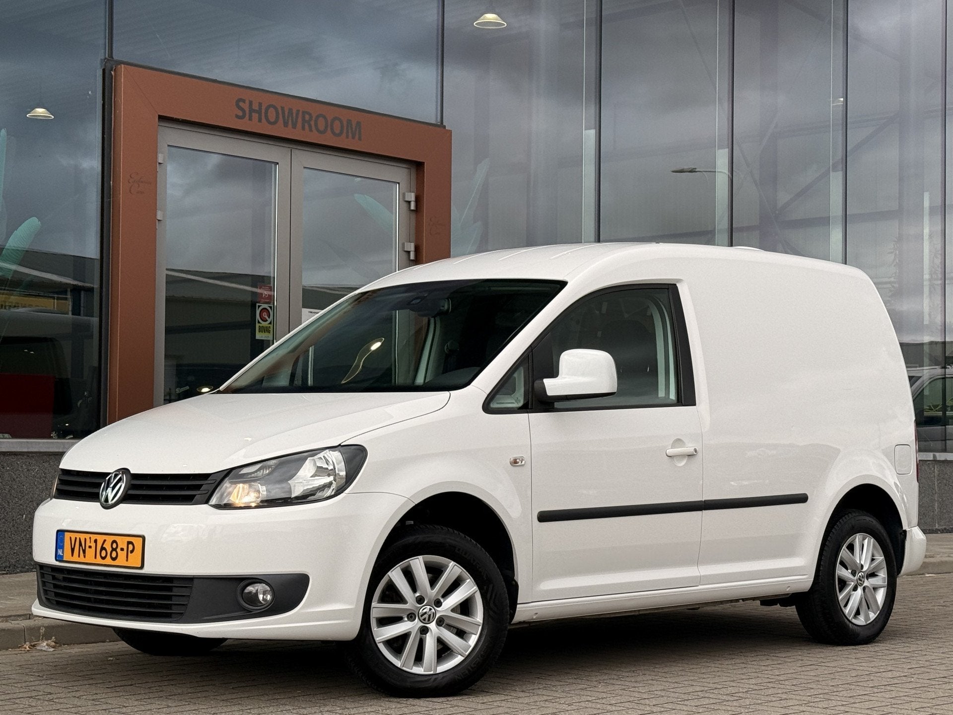 Volkswagen Caddy 1.6 TDI C-Edition | Cruise | Trekhaak | Nav, Auto's, Voorwielaandrijving, Euro 5, Stof, Gebruikt