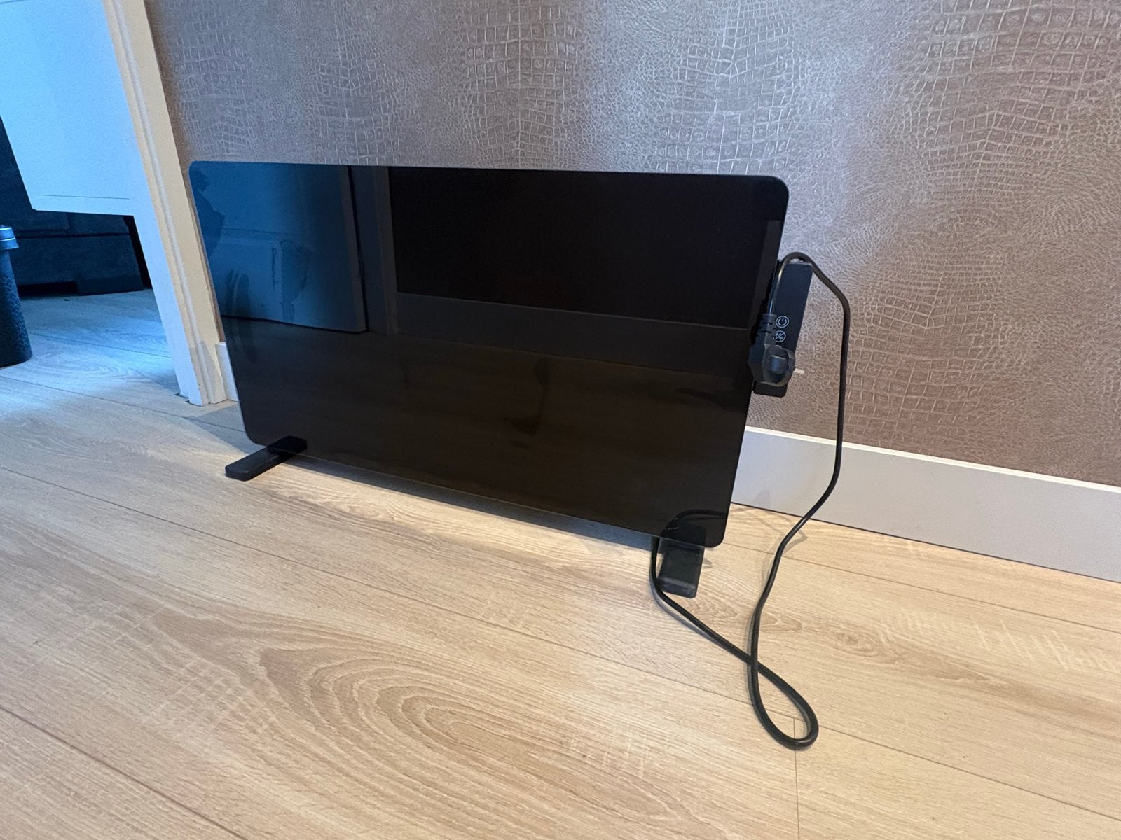 Action Convector kachel 2000W met WiFi zwart, Ophalen, 30 tot 80 cm, Kachel, Zo goed als nieuw