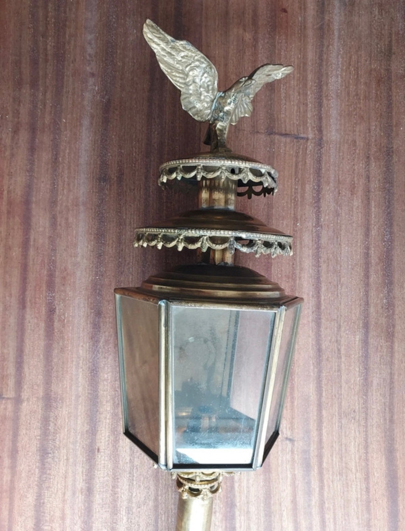 Vintage messing koetslamp met adelaar & hoefijzer wandhouder, Ophalen of Verzenden, Zo goed als nieuw