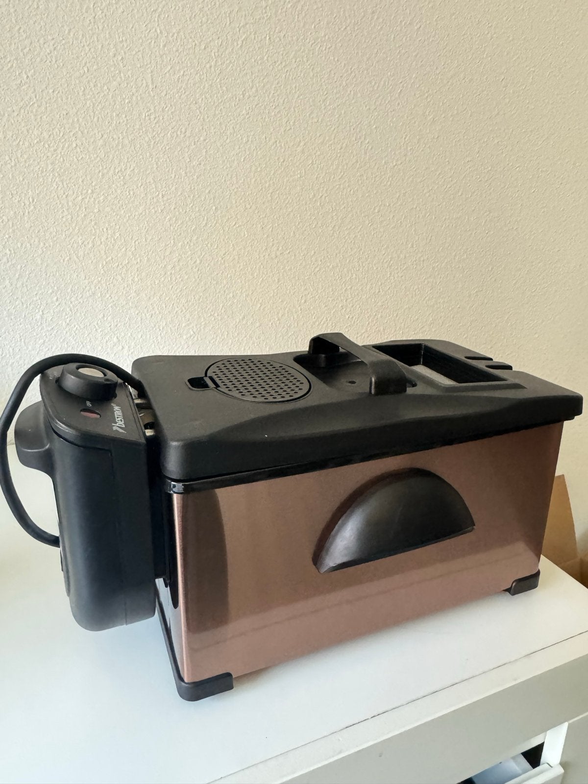 Bestron Frituurpan 3.5 liter - AF370CO - 2000W - Ongebruikt, 3 tot 4 liter, Ophalen of Verzenden, Nieuw