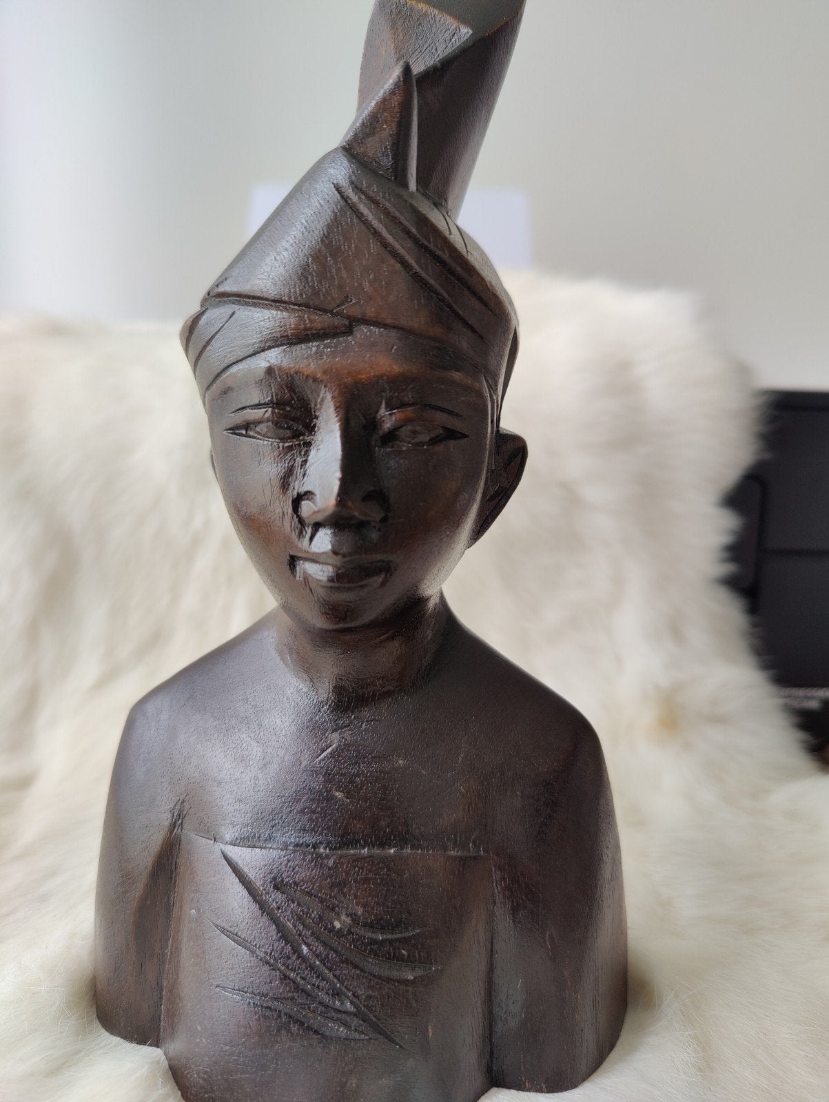 Houtsnijwerk Indonesië bruidegom 24 cm hoog, Antiek en Kunst, Ophalen of Verzenden