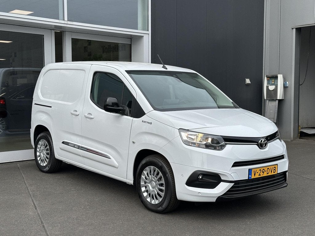 Toyota PROACE CITY Electric Prof 50 kWh Shortlease mogelijk, Auto's, Bestelauto's, 275 km, Wit, Origineel Nederlands, 1565 kg