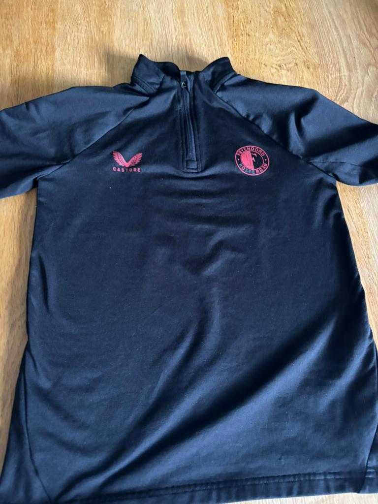 Mooi Trainigsjack Feyenoord 158 junior, Zwart, Ophalen of Verzenden, Voetbal, Gedragen