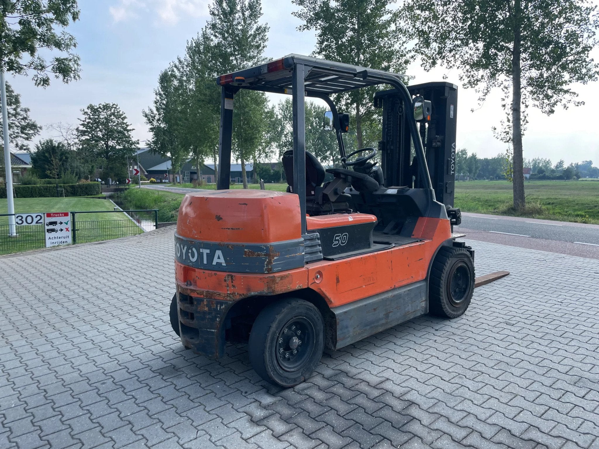 Toyota 7FBMF 5 ton electric triplo 470cm only 2715h good bat, Zakelijke goederen, Meer dan 4000 kg, Overige aandrijving, Heftruck