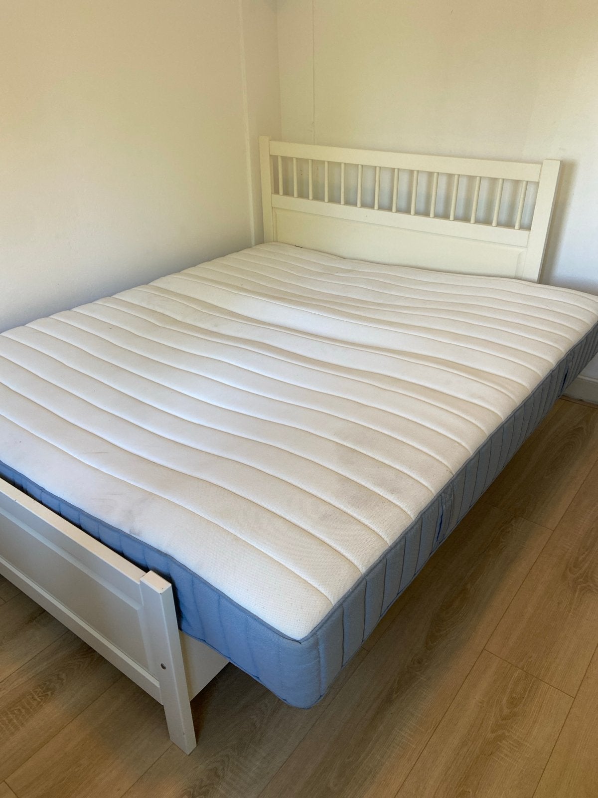 TweepersoonsMatras - Zo goed als nieuw, Wit, Tweepersoons, Zo goed als nieuw, 200 cm