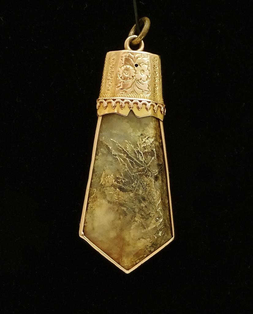 Goud antiek Victoriaans hanger met Rutiel / Rutielkwarts, Ophalen of Verzenden, Goud, Hanger, Met edelsteen