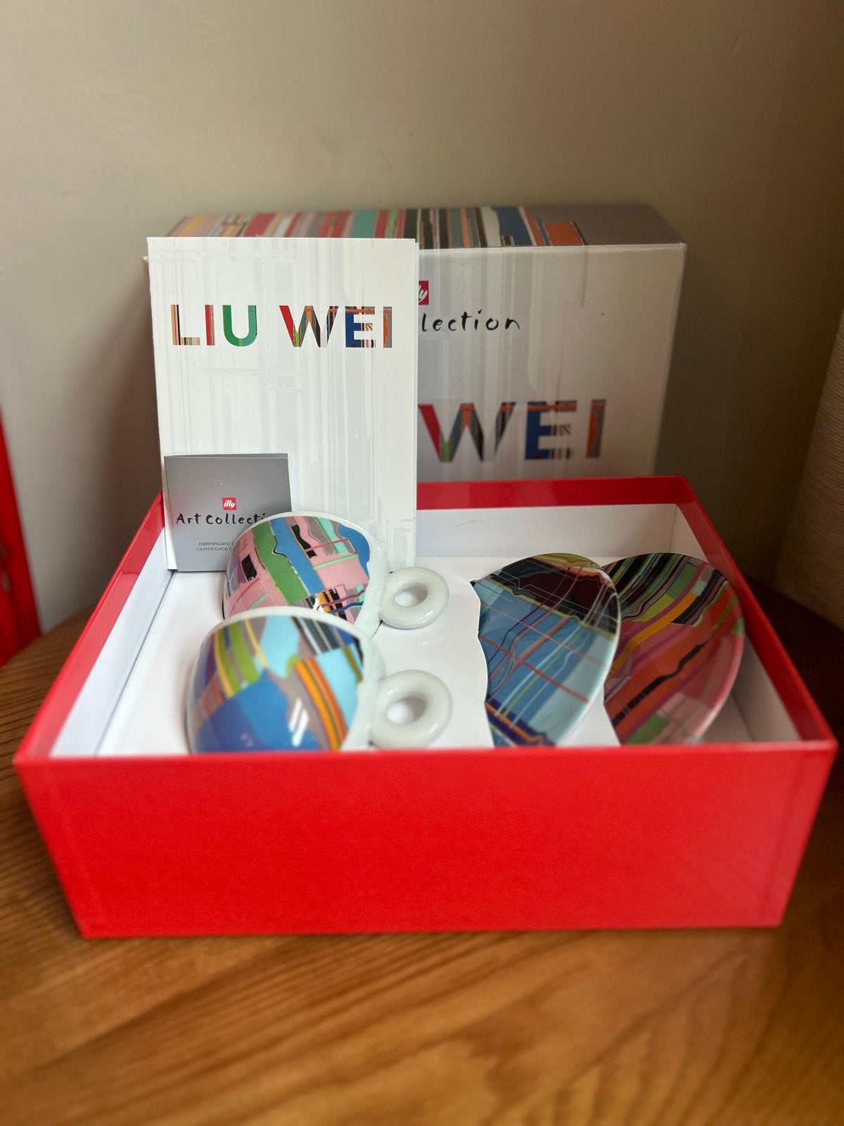 Illy Art Collection Liu Wei Cappuccino Kopjes - 2013, Nieuw, Ophalen of Verzenden, Kop(pen) en/of Schotel(s), Porselein