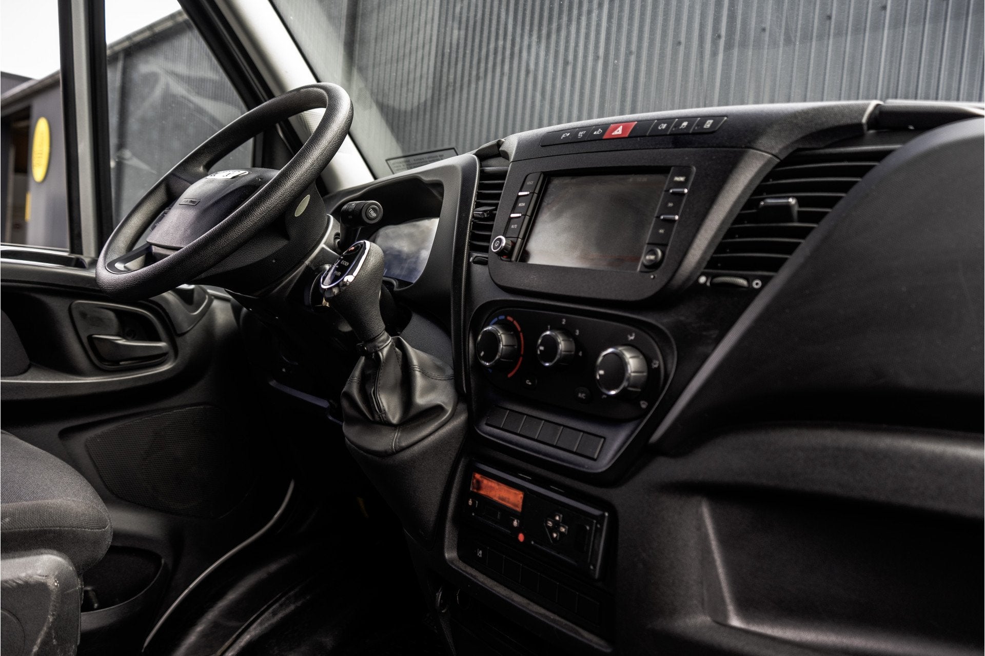 Iveco Daily 50C18 | Glasresteel | Automaat | 180 PK | Camera, Automaat, Gebruikt, Euro 6, 4 cilinders