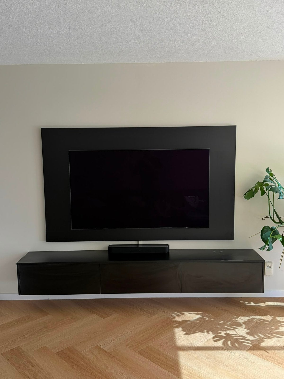Zwevend tv meubel en plaat, Huis en Inrichting, Kasten | Televisiemeubels, Ophalen, Kunststof, 200 cm of meer, Zo goed als nieuw