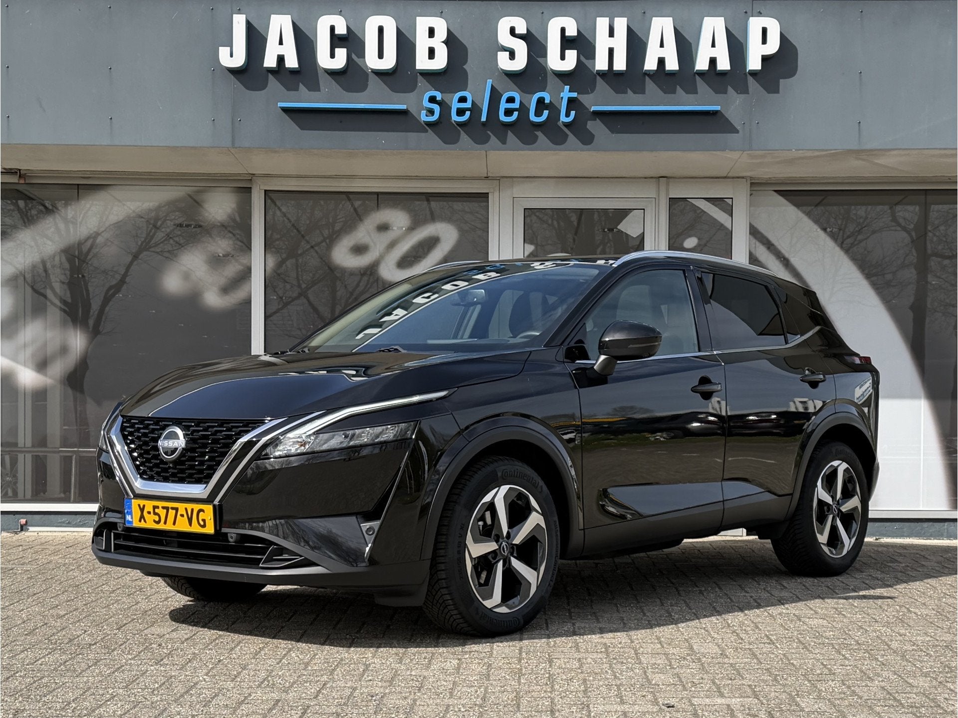 Nissan QASHQAI 1.3 MHEV Xtronic N-Connecta / Automaat / 360, Auto's, Stof, Zwart, Origineel Nederlands, Hybride Elektrisch/Benzine