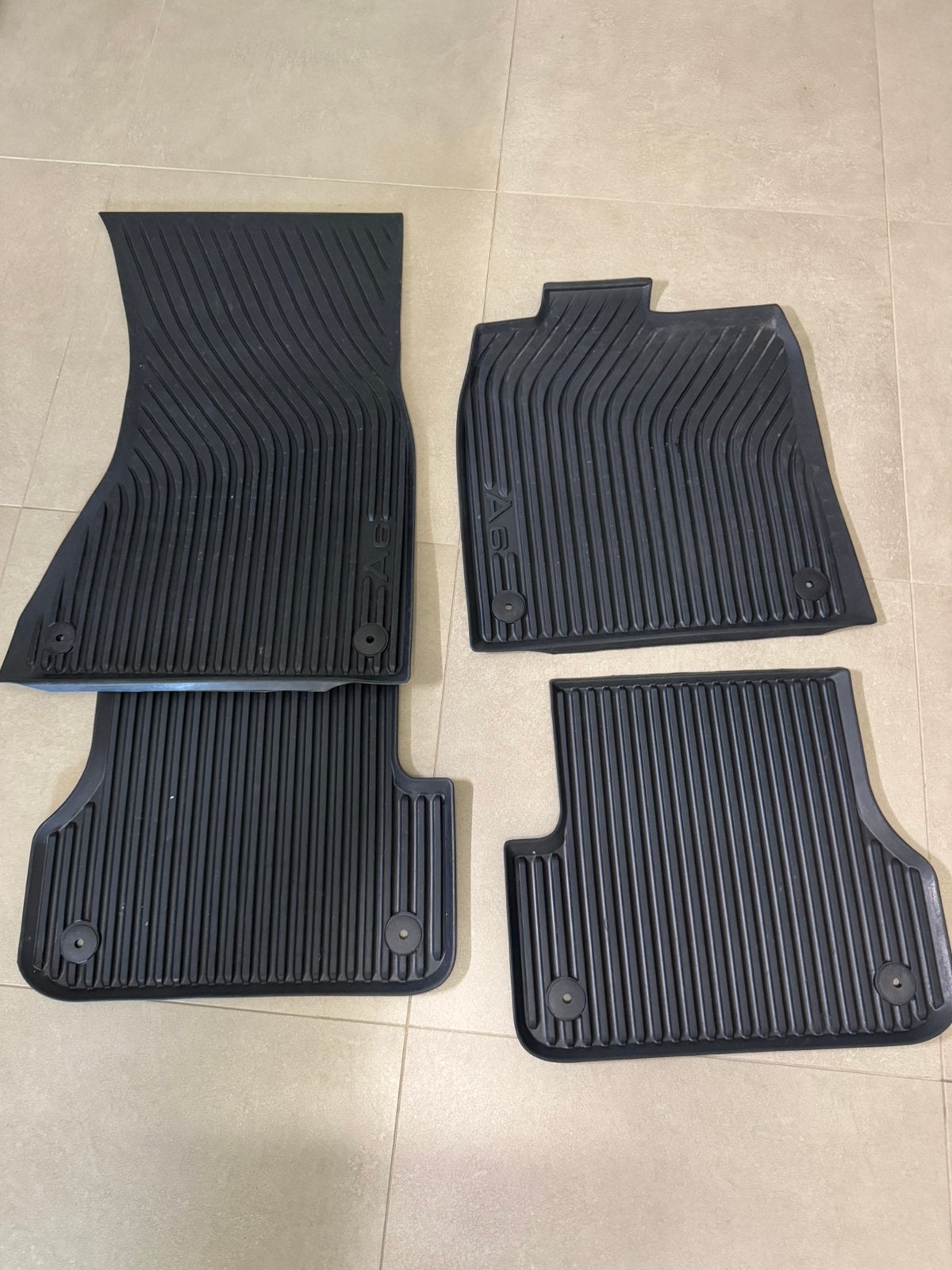 Orginele Audi A6 All-Weather vloermatten, Ophalen, Gebruikt