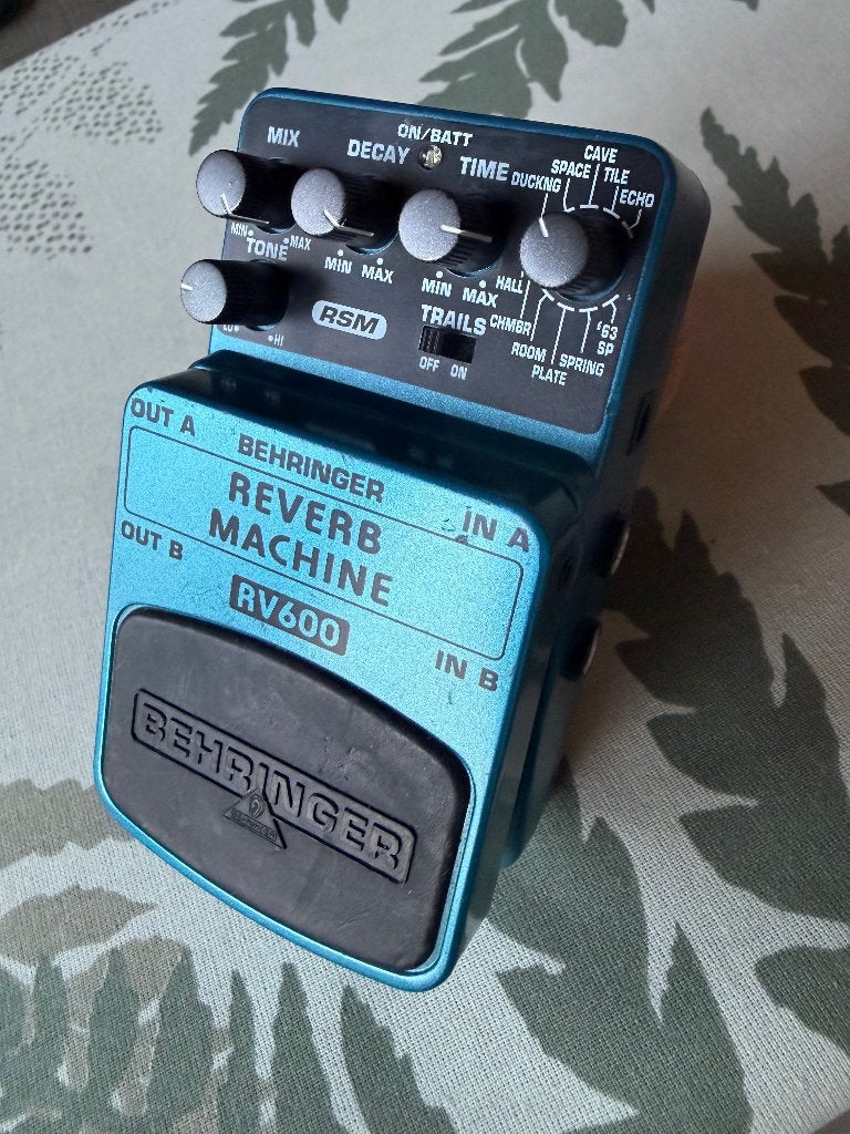 Behringer RV600 Reverb Machine RV-600 (Verbzilla clone)., Muziek en Instrumenten, Ophalen of Verzenden, Gebruikt, Reverb