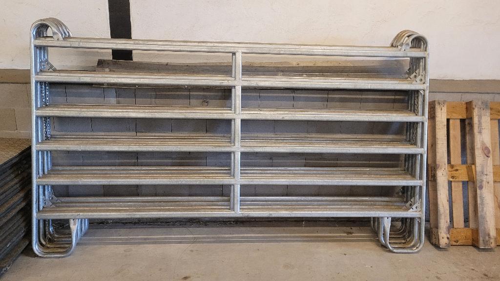 Set van 5 weidepanelen + 1uitschuifbare poort (+toebehoor), Dieren en Toebehoren, Ophalen, Zo goed als nieuw, Rijden