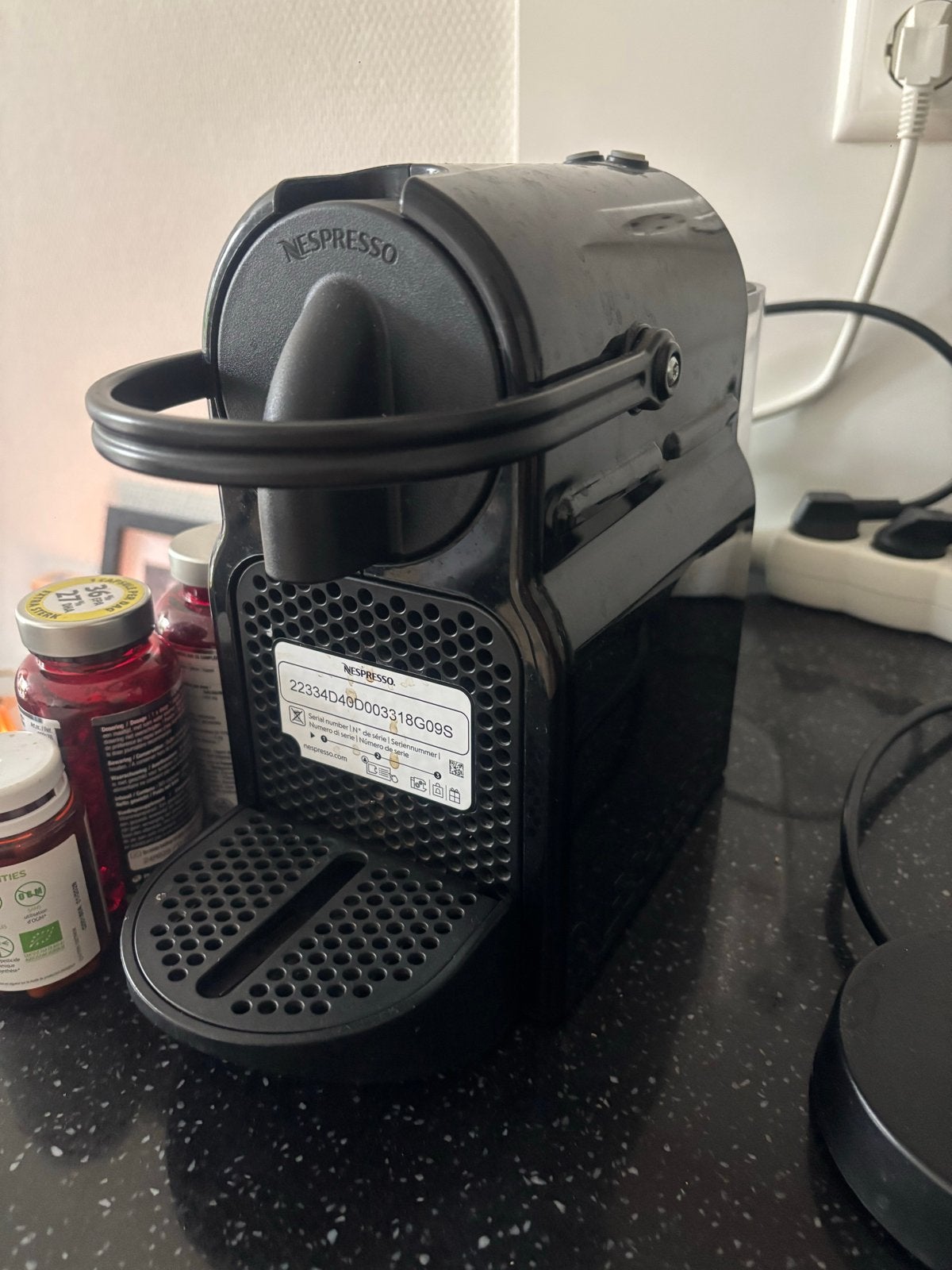 Nespresso Inissia coffee machine, Ophalen, Koffiepads en cups, Koffiemachine, Zo goed als nieuw
