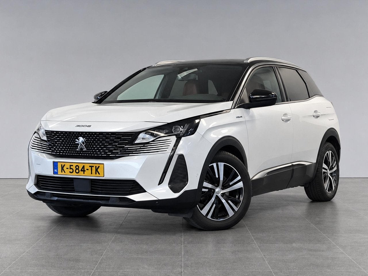 Peugeot 3008 GT 1.6 PHEV HYbrid 225pk e-EAT8 | SCHUIF/KANTEL, Automaat, Dealer onderhouden, Gebruikt, 4 cilinders
