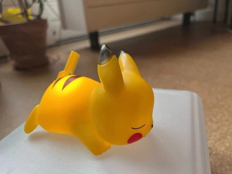 Pokémon Pikachu nachtlampje (slapend), Gebruikt, Overige merken, Geel, Ophalen of Verzenden