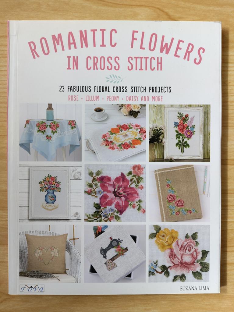 Romantic Flowers in Cross Stitch - Suzana Lima, Gelezen, Ophalen of Verzenden, Suzana Lima, Borduren en Naaien
