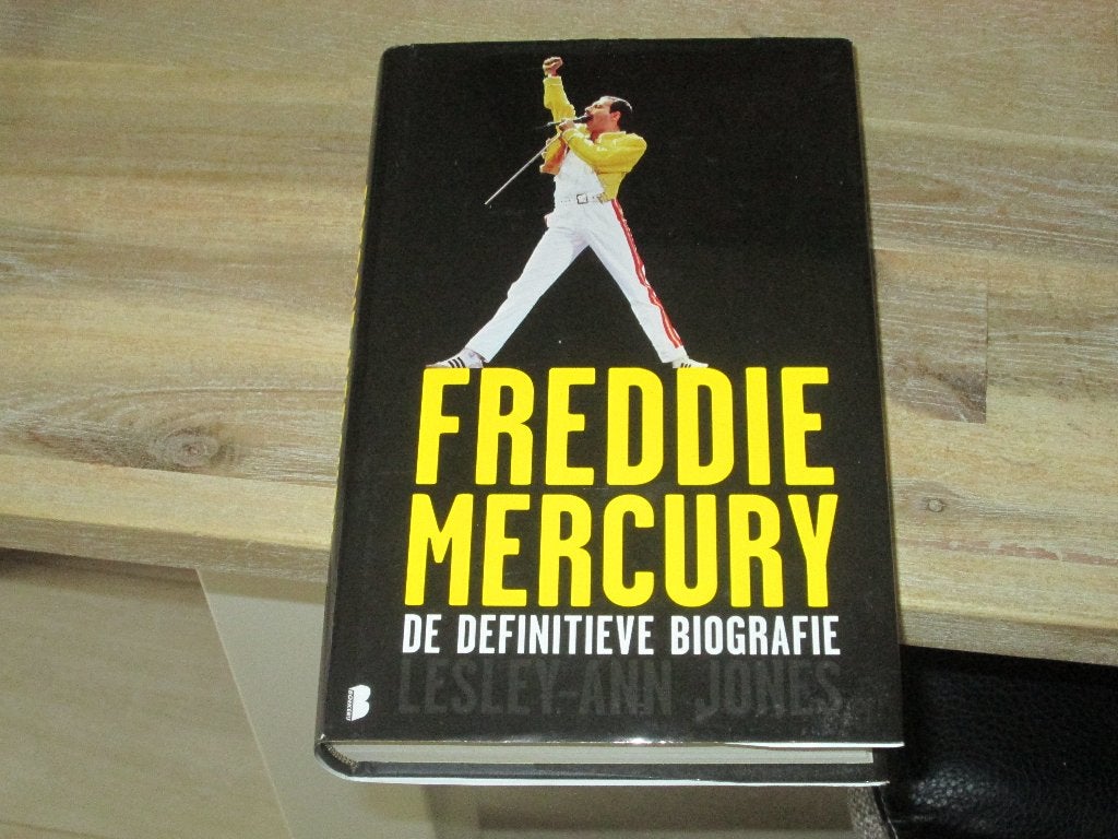 Freddie Mercury de definitieve biografie (hardcover), Ophalen of Verzenden, Nieuw, Sport