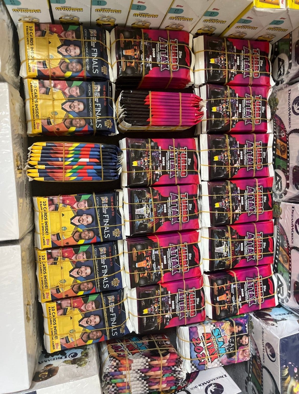 partij topps pakjes en dreamworks minions dozen, Ophalen of Verzenden, Nieuw, Meerdere plaatjes
