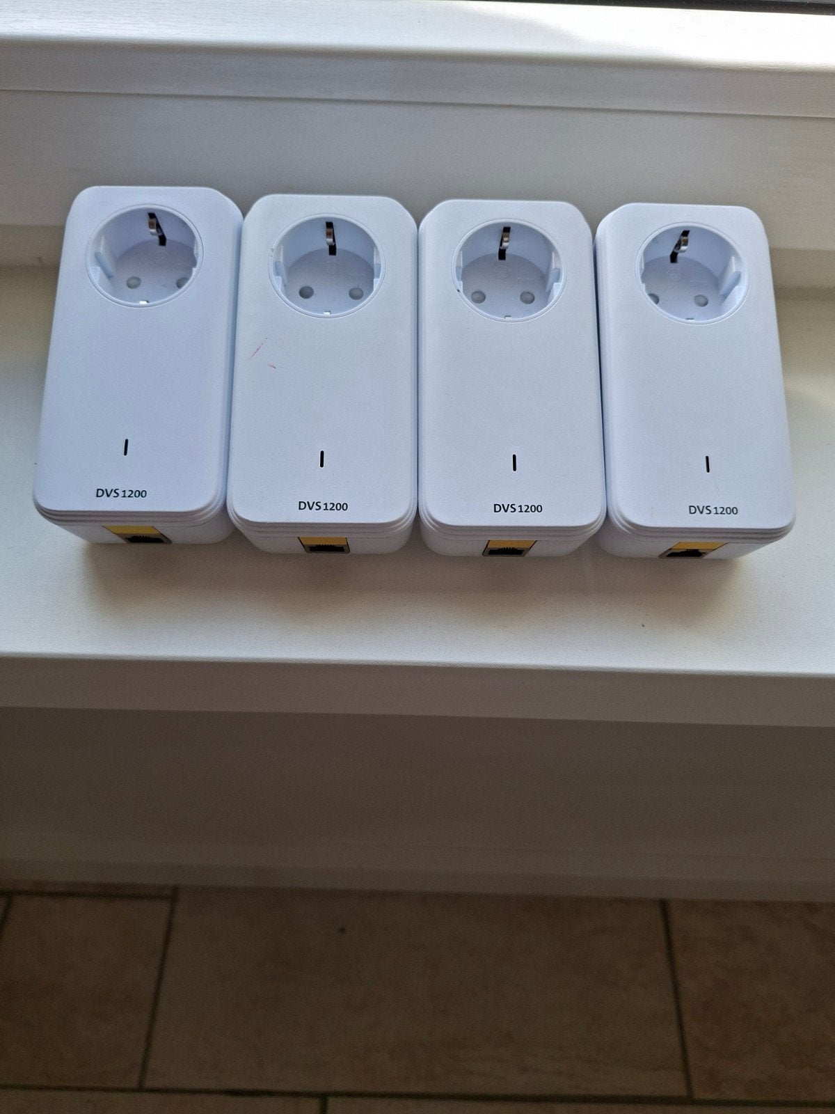Devolo DVS 1200 Powerline Adapters (4 stuks), Ophalen of Verzenden, Gebruikt, Router, Devolo