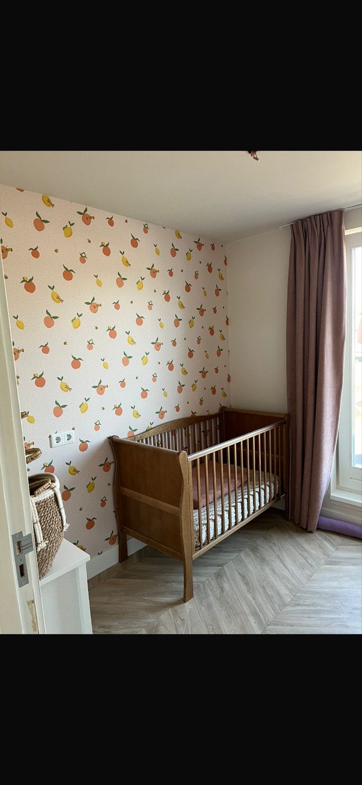 Woodies noble vintage ledikant met matras en wollen hoes, Kinderen en Baby's, Babywiegjes en Ledikanten, Ophalen, Gebruikt, Ledikant