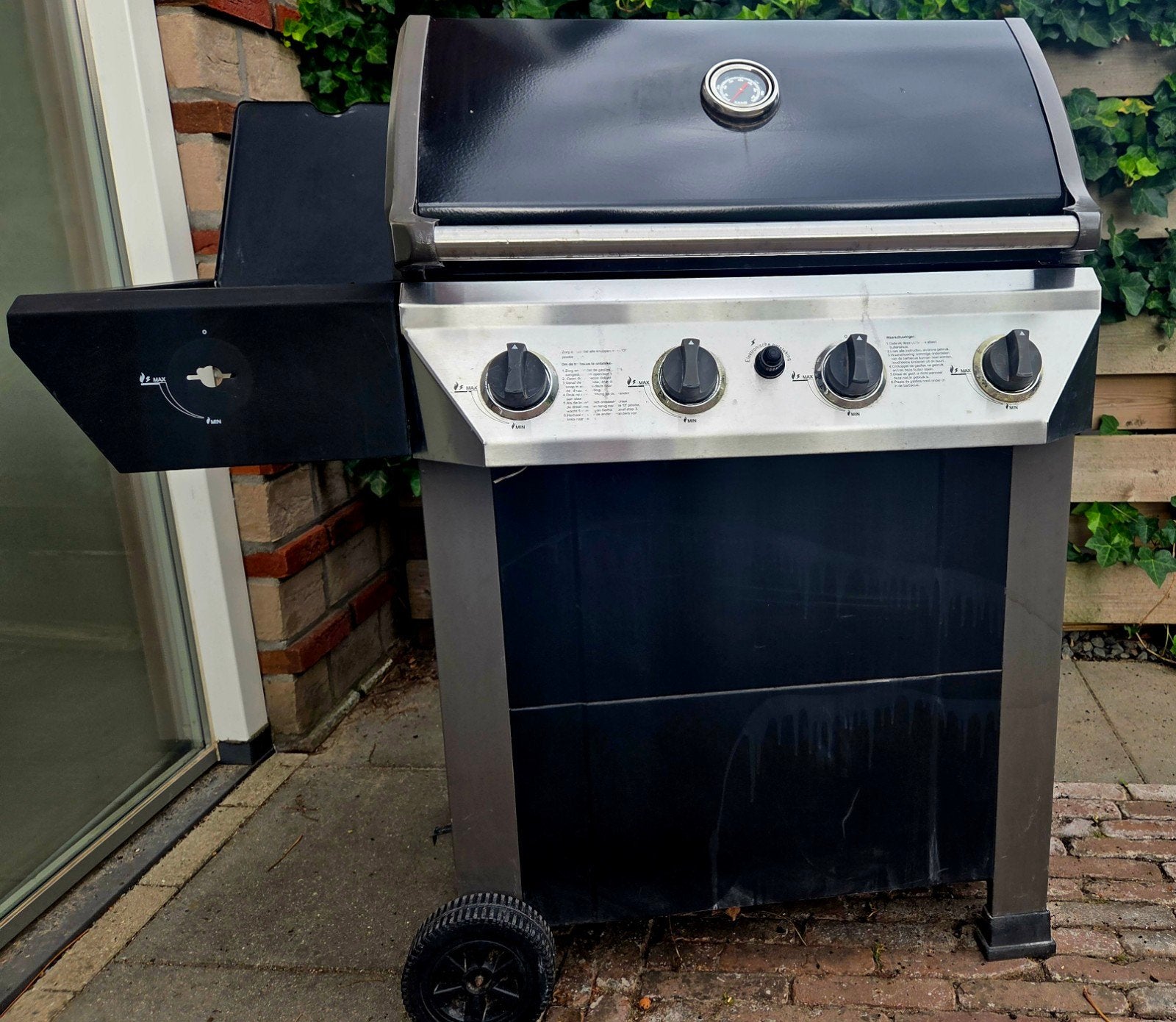 Gasbarbecue met zijbrander en temperatuurmeter, Tuin en Terras, Ophalen, Gebruikt, Onbekend