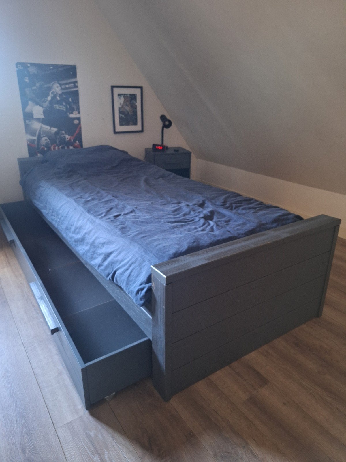 Eenpersoonsbed met opberglades - Grijs hout, Ophalen, Gebruikt, 90 cm, Eenpersoons