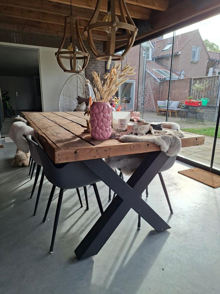 Robuuste industriële eettafel / tuintafel van massief hout, Huis en Inrichting, Tafels | Eettafels, Ophalen, Gebruikt, 200 cm of meer
