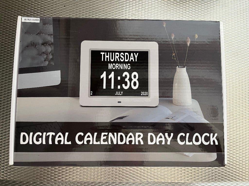 Seniorenklok, klok, digitale kalender klok, Ophalen of Verzenden, Zo goed als nieuw