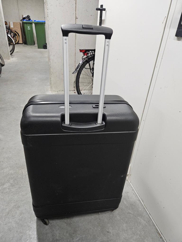 Delsey Indiscrete reis koffer (76 cm), Sieraden, Tassen en Uiterlijk, Koffers, Gebruikt, Hard kunststof, 70 cm of meer, Minder dan 35 cm