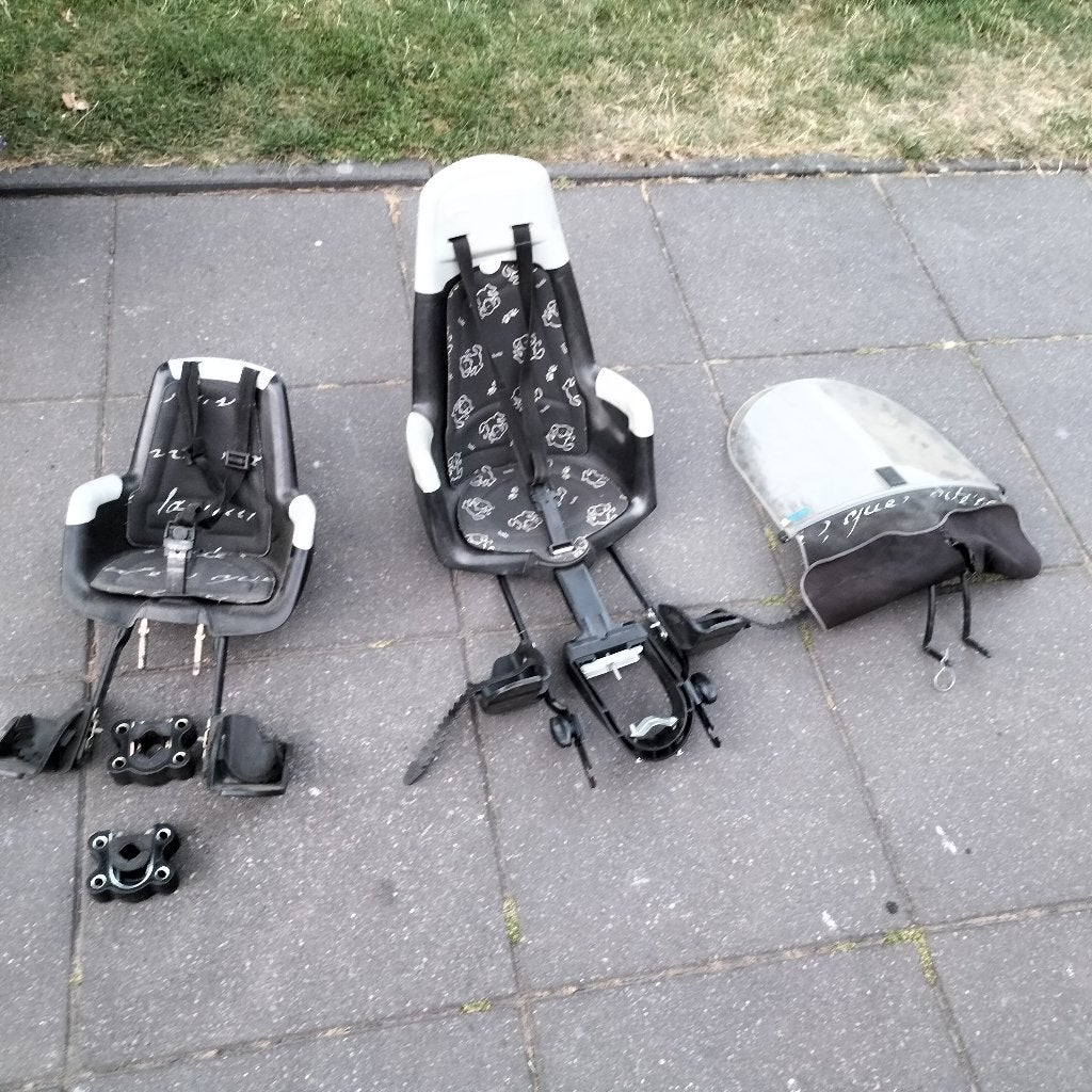 Fiets stoeltje bobike, Fietsen en Brommers, Fietsaccessoires | Fietsstoeltjes, Ophalen, Bobike, Gebruikt, Voetsteuntjes