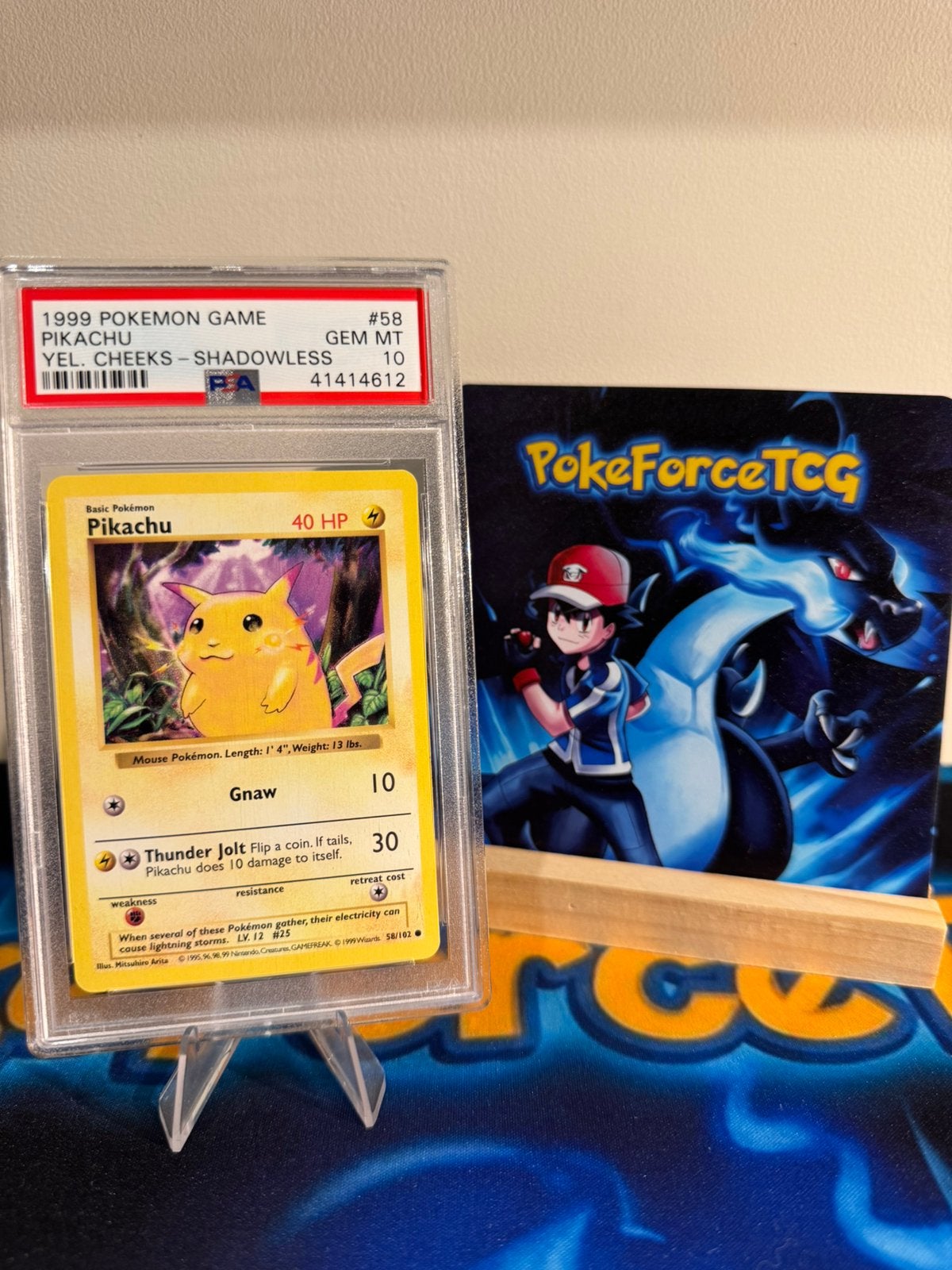 Pokémon | Pikachu | Shadowless! | PSA 10! | 1999! | 58/102, Ophalen of Verzenden, Zo goed als nieuw