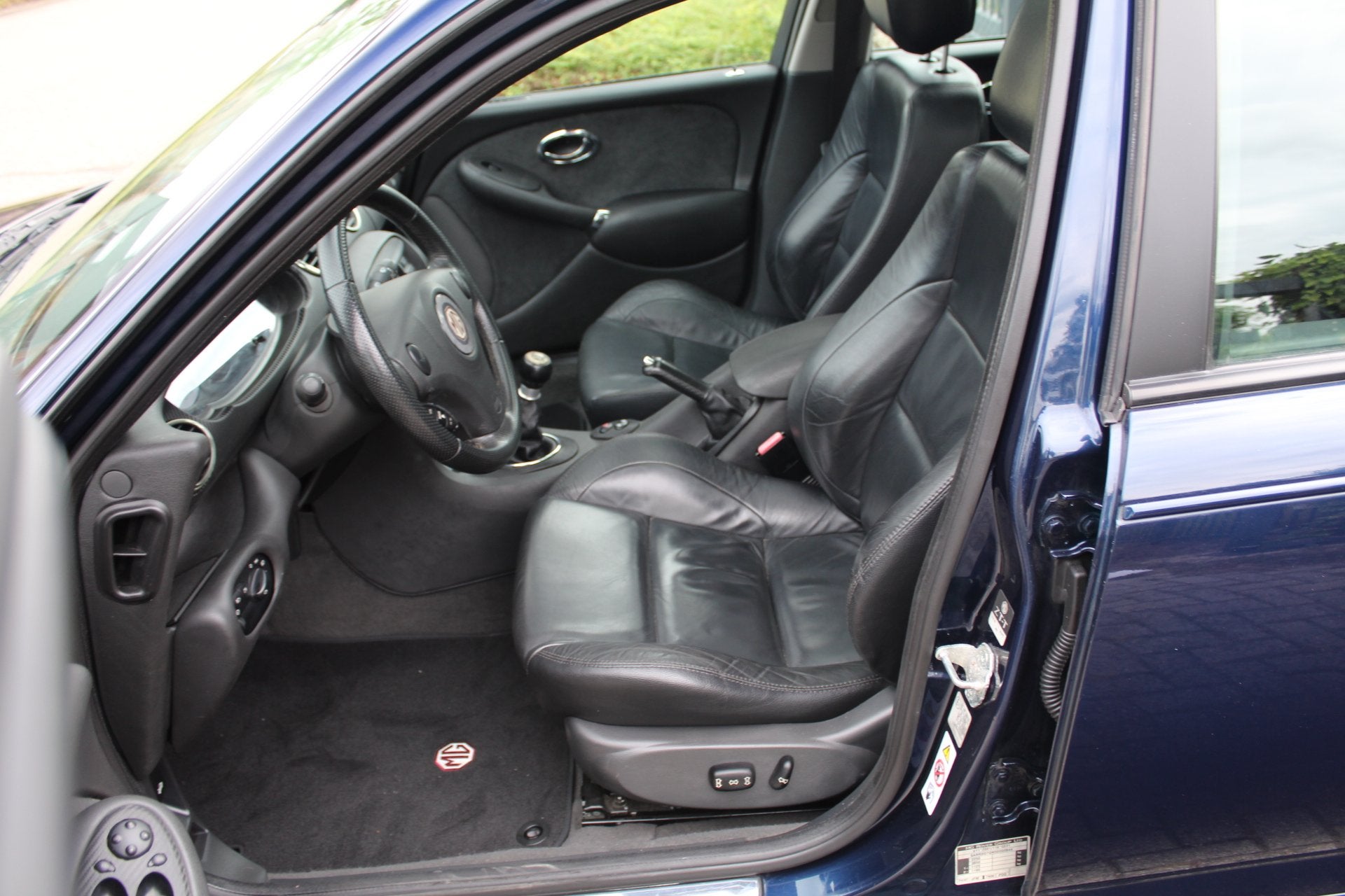 MG ZT -T 4.6 V8 260PK Touring Ford Mustang  origineel Ned, Achterwielaandrijving, Gebruikt, 1715 kg, Stoelverwarming
