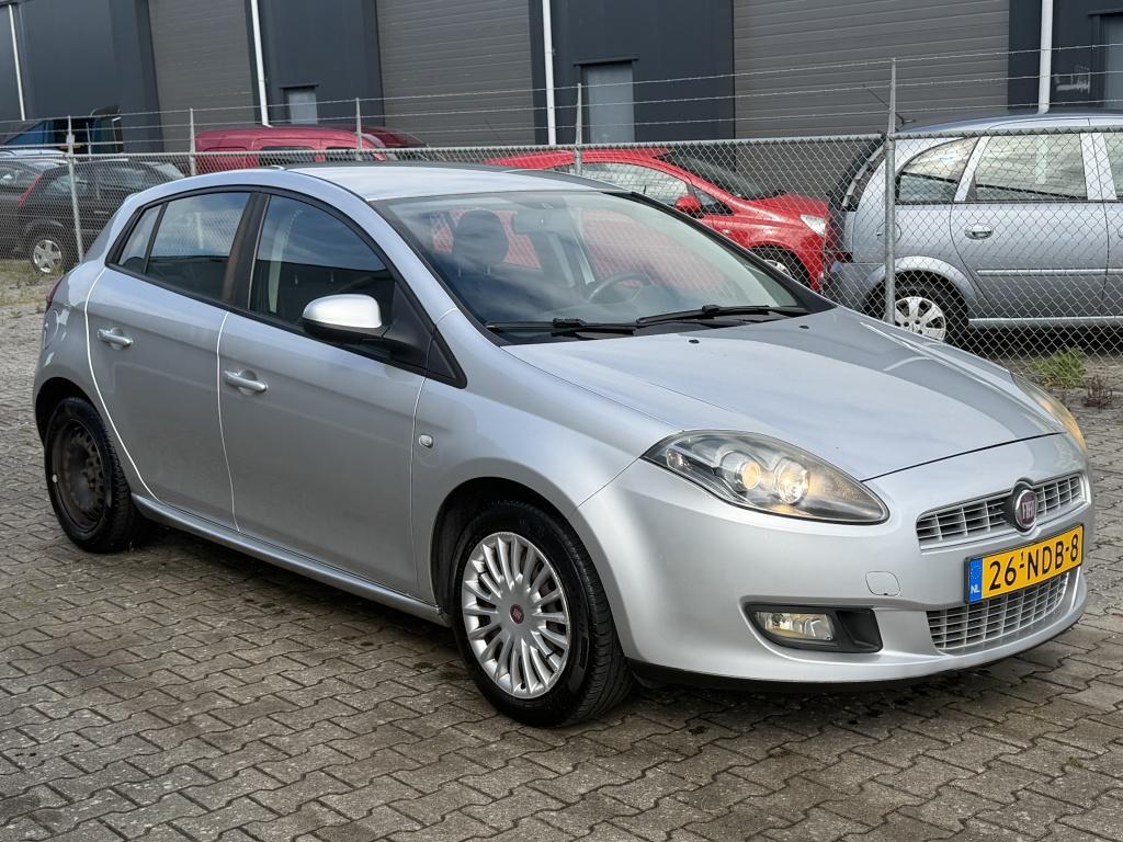 Fiat Bravo 1.4 T-Jet AIRCO APK:NIEUW BIJ AFLEVERING., Traction-control, Gebruikt, 4 cilinders, Origineel Nederlands