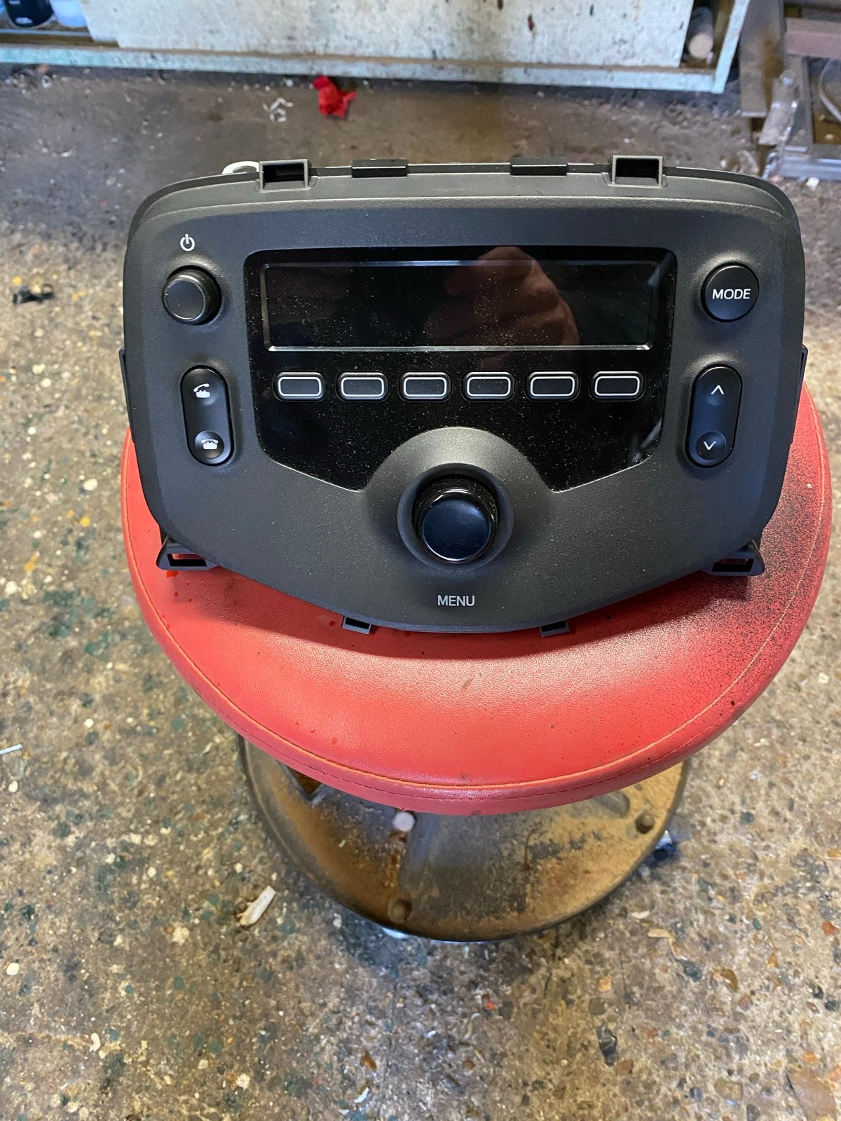 Peugeot 108 Autoradio - Origineel en Gebruikt, Auto diversen, Autoradio's, Ophalen of Verzenden, Gebruikt