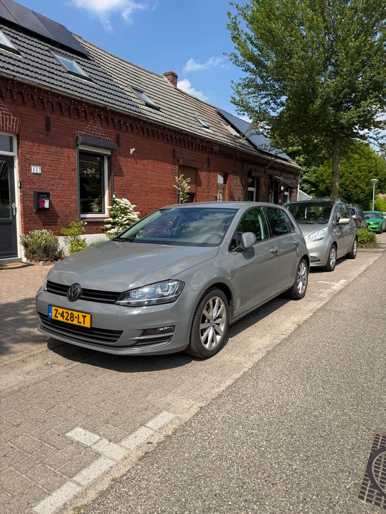 Volkswagen Golf 7 1.4 TSI 90KW DSG 2013 (Nardo Grey wrap), Euro 5, Zwart, 4 cilinders, Leder en Stof