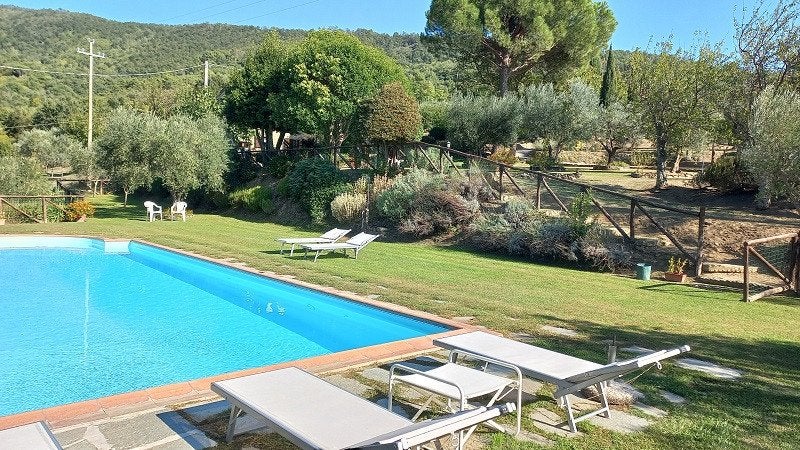 Last minute Toscane Privé huis+zwembad € 1.050,- 29/8-12/9, Vakantie, Bemiddelingsbureau, 2 slaapkamers, Open haard, Toscane