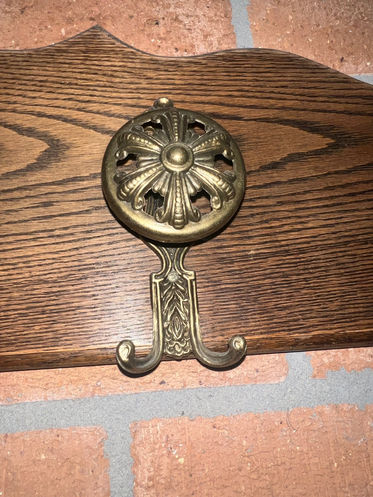 Vintage houten wandkapstok met messing haken, Gebruikt, Minder dan 100 cm, Hout, Ophalen
