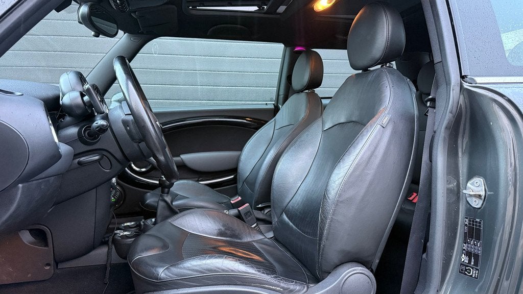 Mini Mini Cooper S 1.6 Pepper | Pano | Leder | Navi | Xenon, Auto's, Mini, Euro 5, Gebruikt, Zwart, 4 cilinders