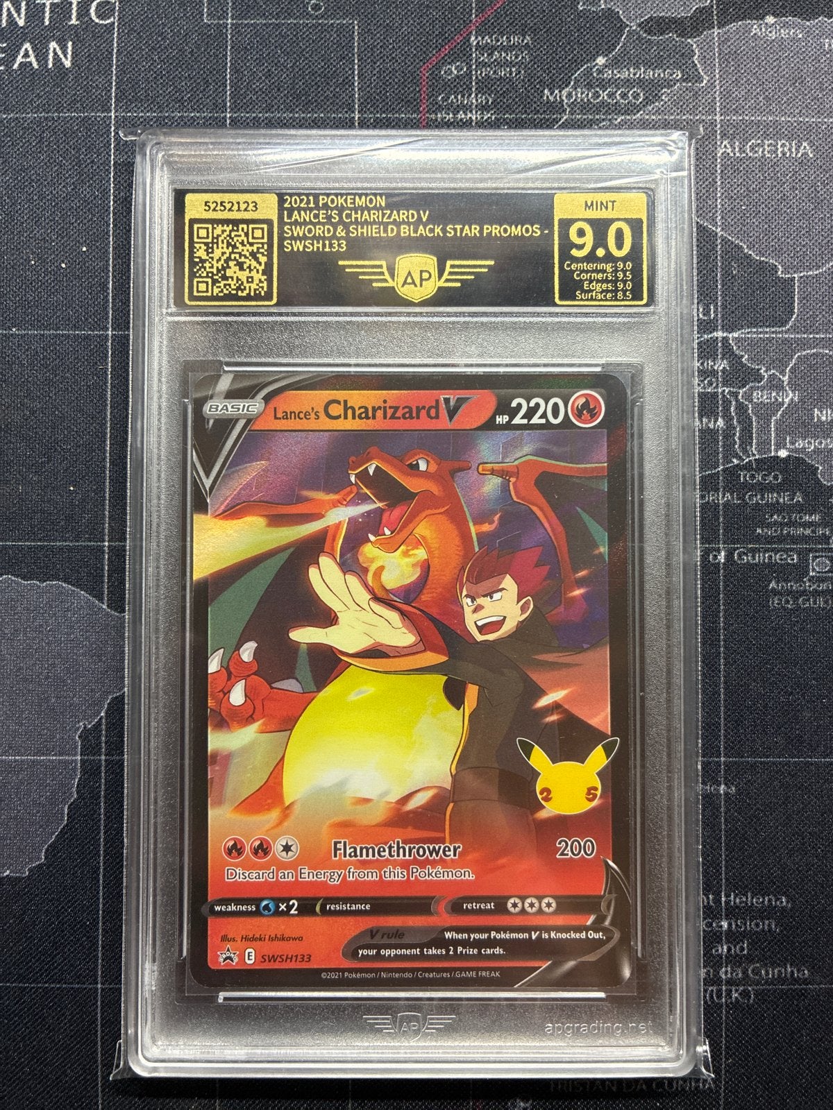 Lance's Charizard V SWSH133 AP Graded 9.0 Pokémon Kaart, Hobby en Vrije tijd, Ophalen of Verzenden, Zo goed als nieuw, Losse kaart