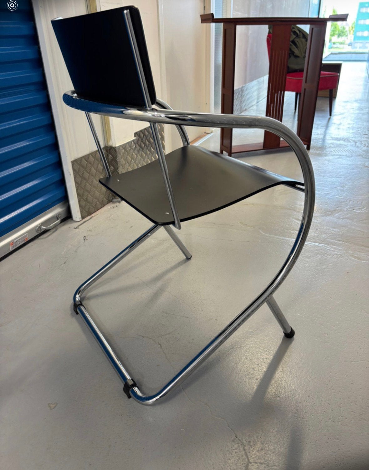Prachtig en heel apart design stoel, Ophalen, Zo goed als nieuw, Vijf, Zes of meer stoelen