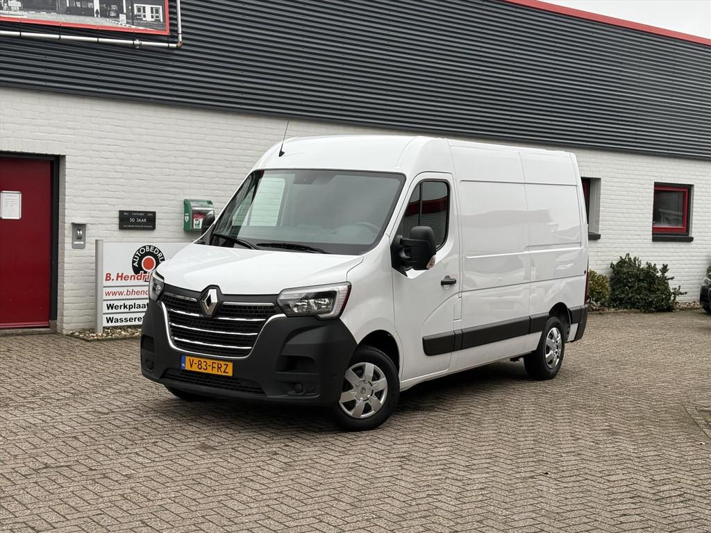 Renault Master GB 2.3 Blue dCi 150pk L2H2 T35 FWD Work Editi, Stof, 4 cilinders, 150 pk, Renault