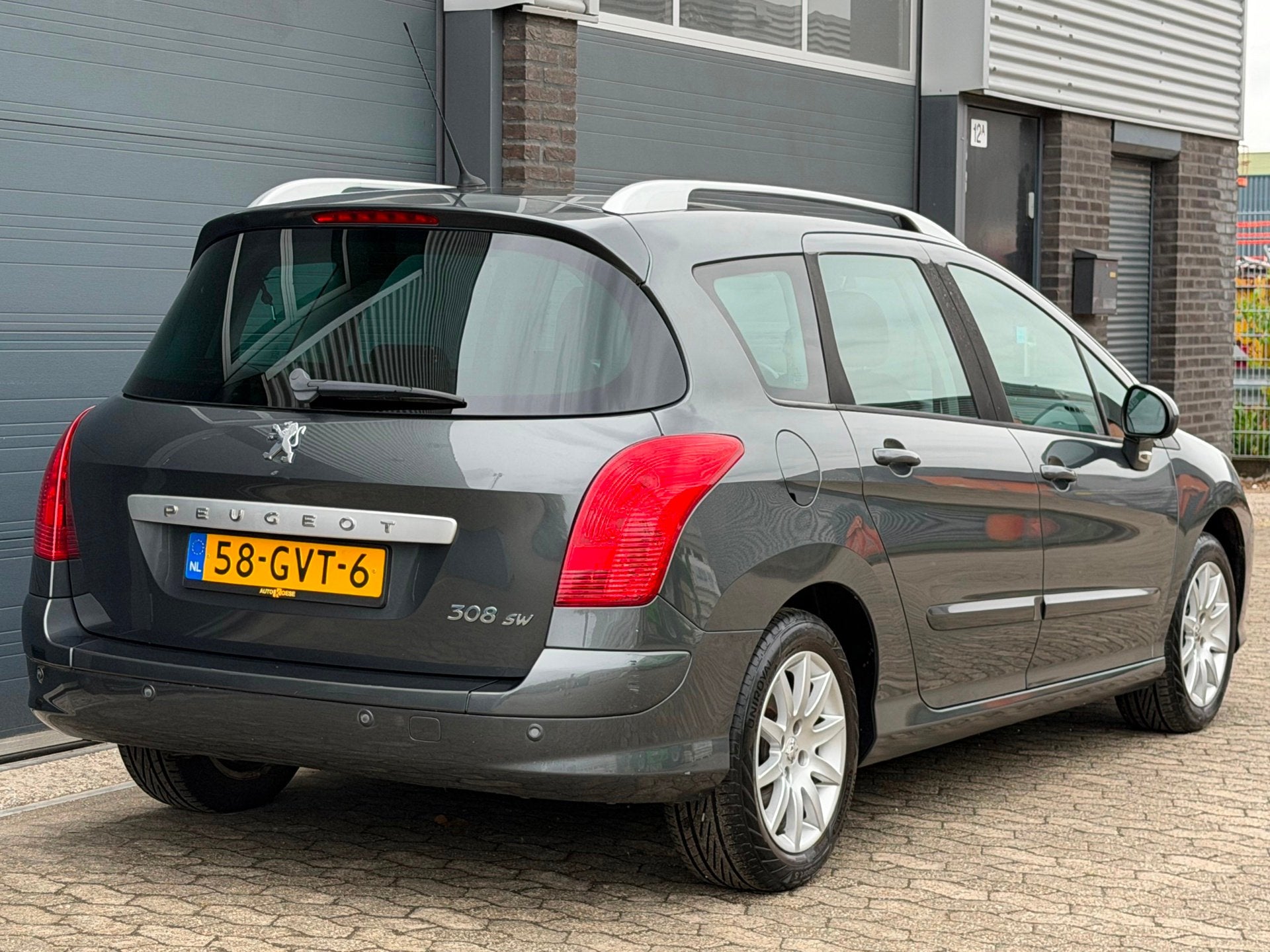 Peugeot 308 SW 1.6 VTi XS PANO CLIMA CRUISE PDC NIEUW APK NA, Voorwielaandrijving, Stof, Gebruikt, Zwart
