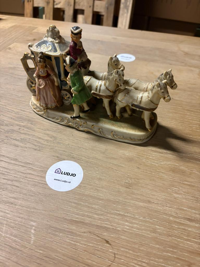 Porseleinen koets tafereel met paarden, Ophalen of Verzenden