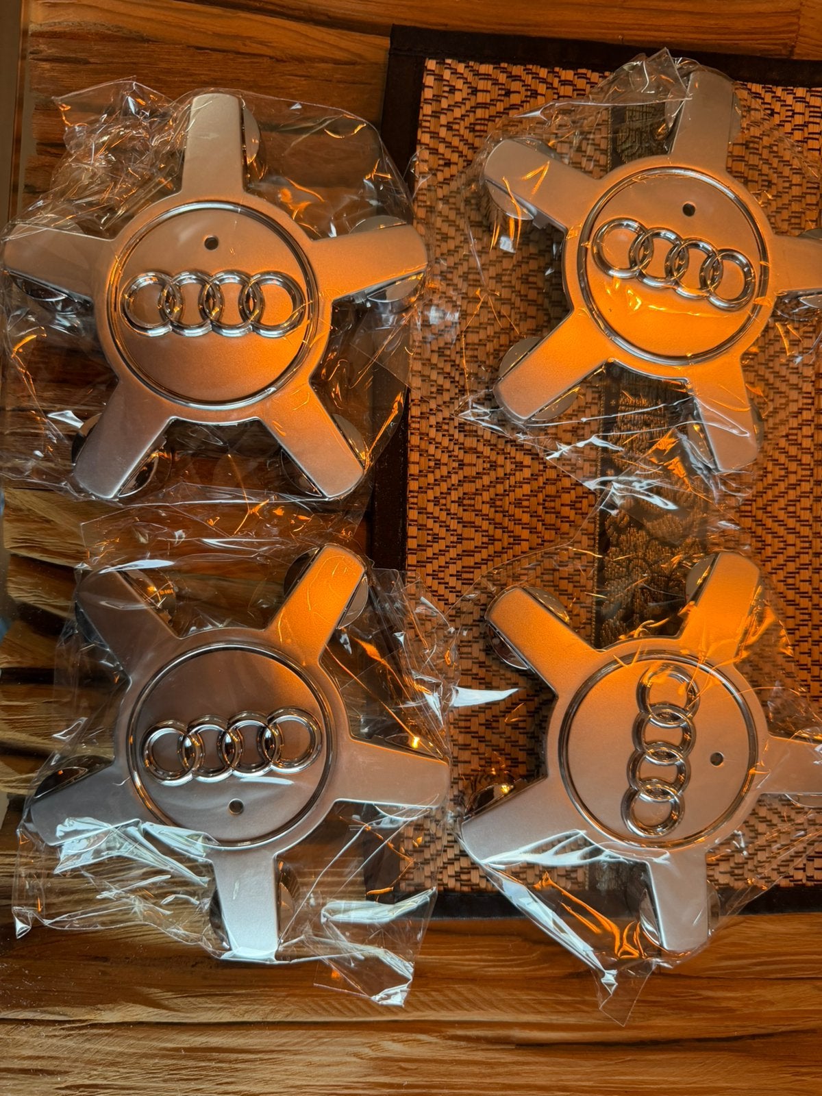 4 Audi wieldoppen, Ophalen of Verzenden, Audi
