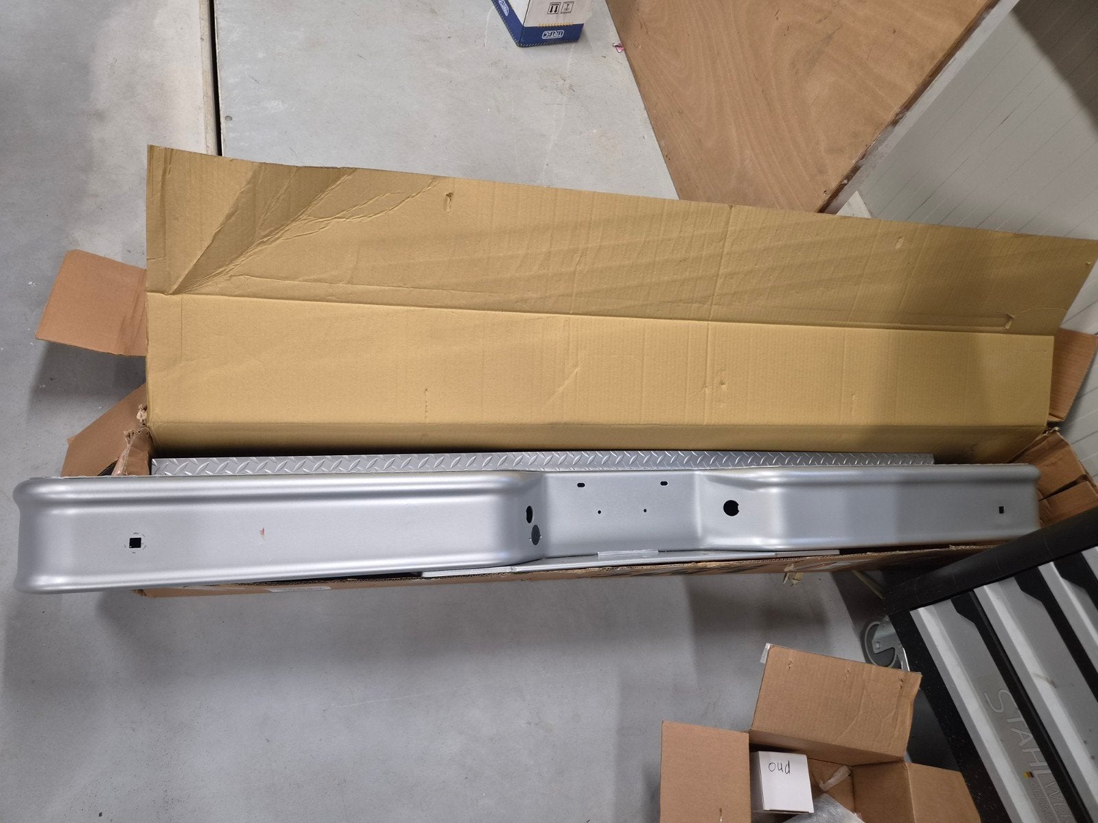 Ford f100 71 achterbumper nieuw gespoten., Auto-onderdelen, Ophalen of Verzenden, Nieuw, Ford, Bumper