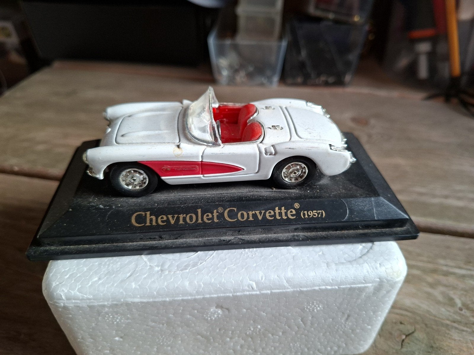 Chevrolet Corvette (1957) schaalmodel, Ophalen of Verzenden, Gebruikt, Auto