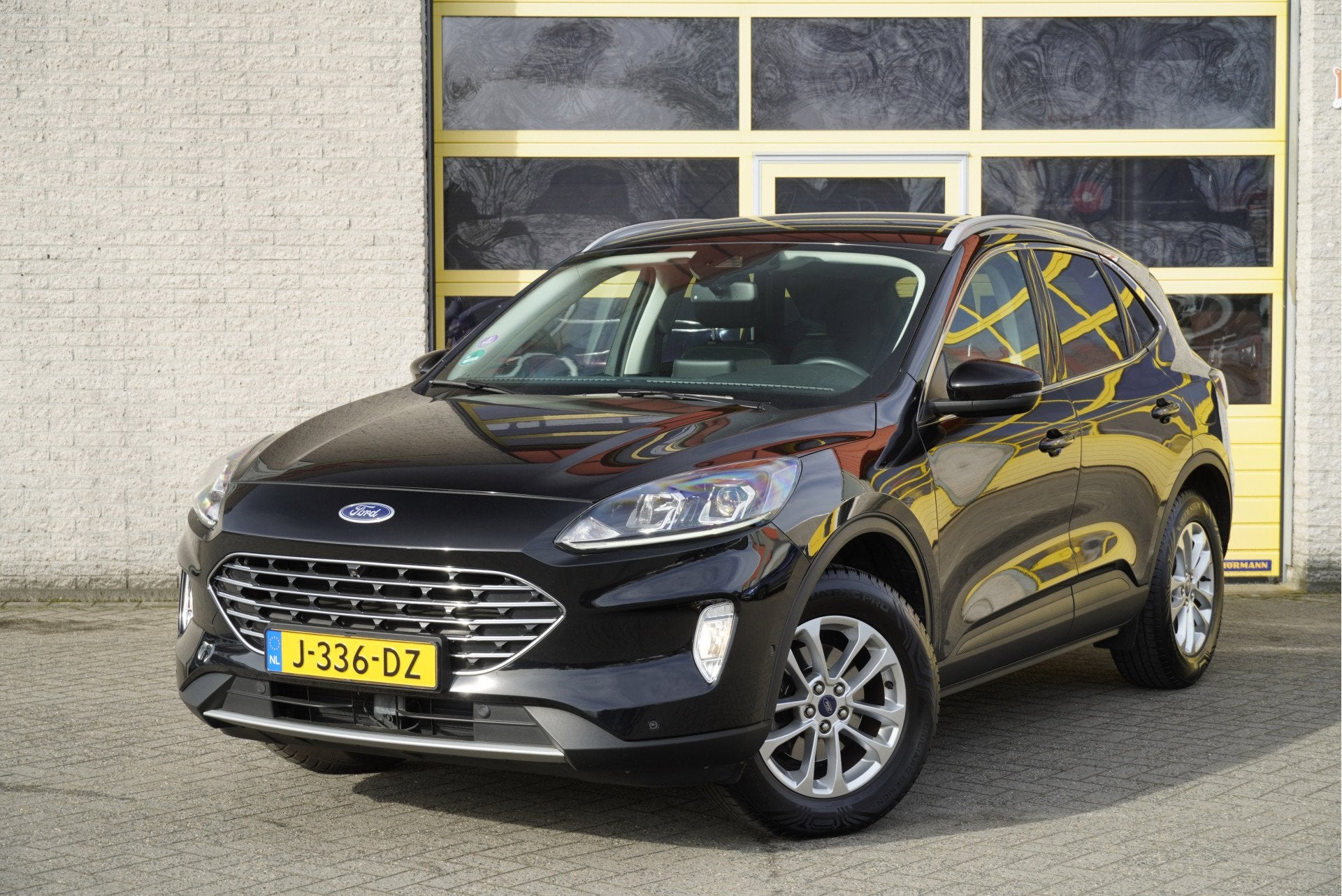 Ford Kuga 1.5 EcoBoost 150PK! Titanium BJ2020 Lmv 17" | Led, Auto's, Voorwielaandrijving, Dealer onderhouden, Stof, 150 pk