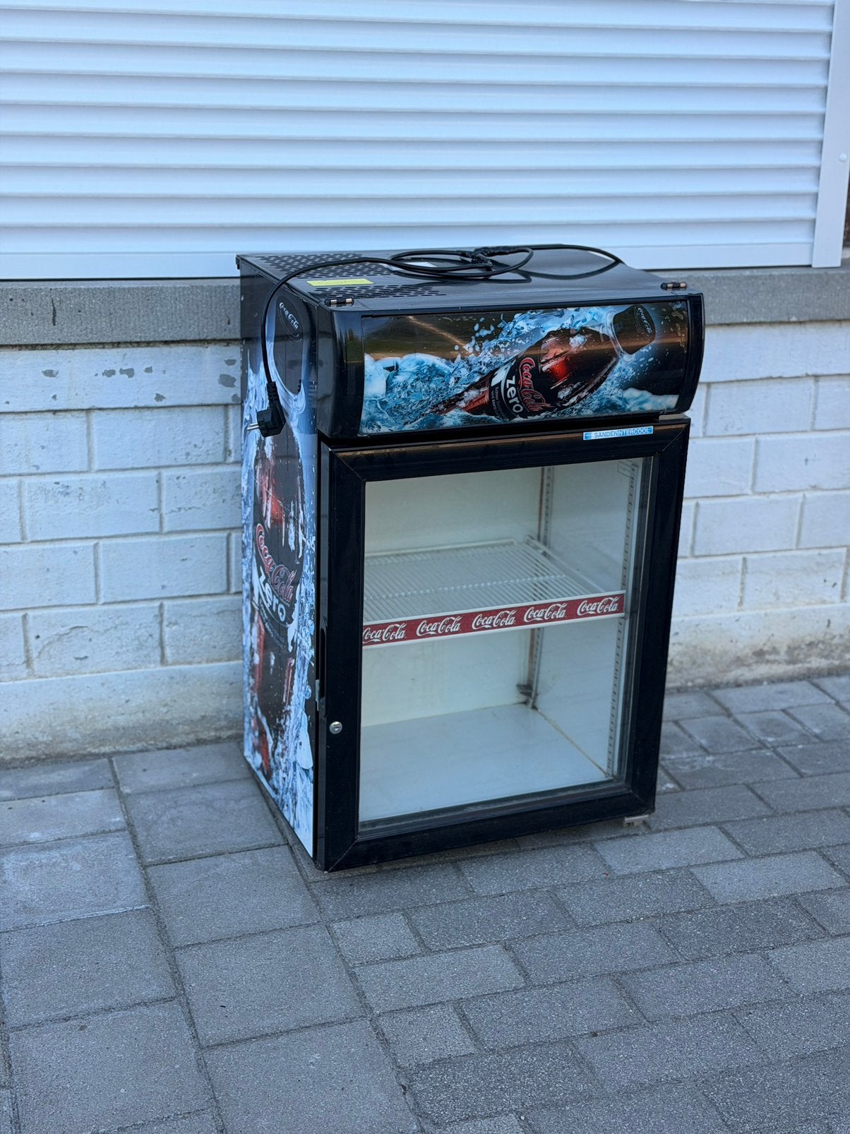 Coca cola dranken koelkast A+, Witgoed en Apparatuur, Koelkasten en IJskasten, Zonder vriesvak, 200 liter of meer, Zo goed als nieuw