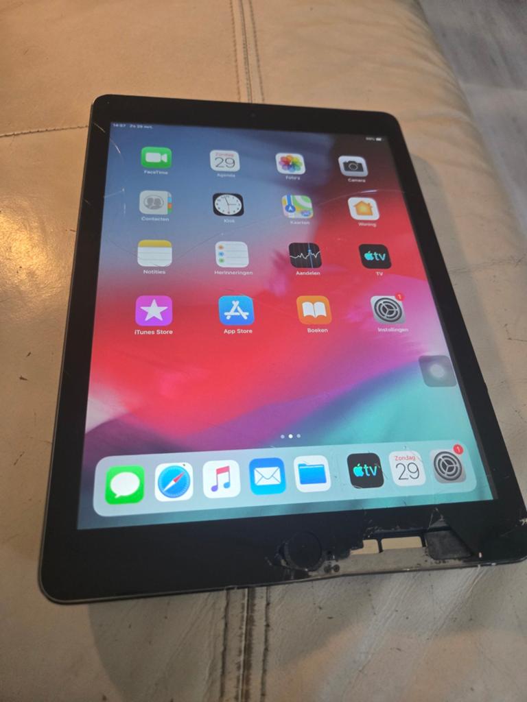 iPad Air 16GB - Scherm Stuk (voor onderdelen/reparatie), Apple iPad Air, Niet werkend, 16 GB, Ophalen